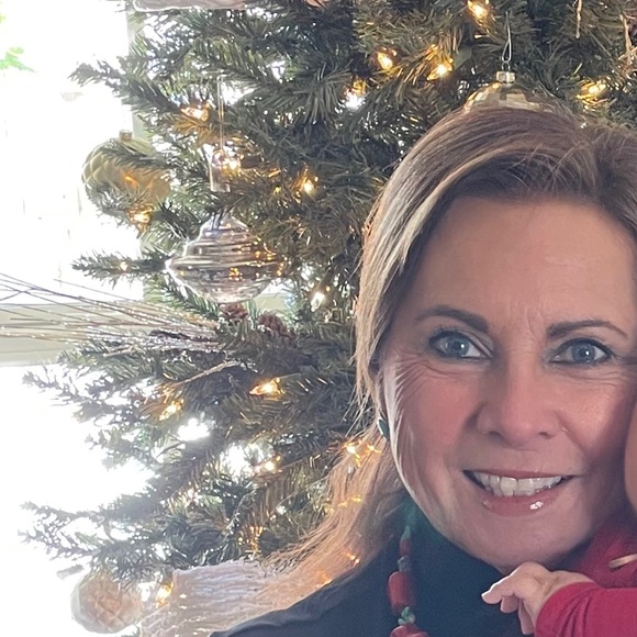 Meet your Posher, Leta - Picture 1 of 1